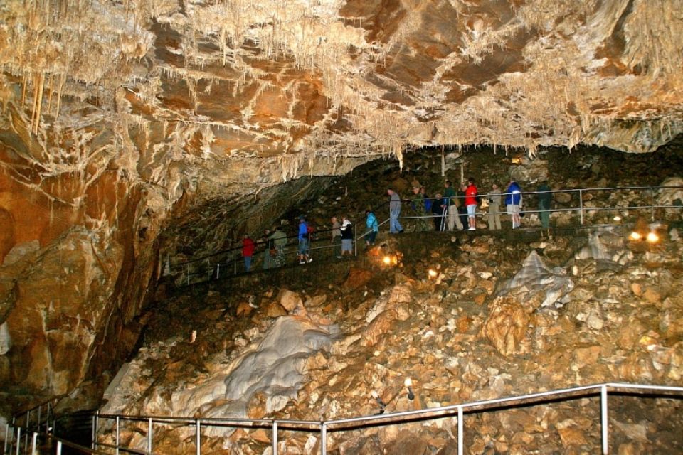 Bozkover Tropfsteinhöhlen